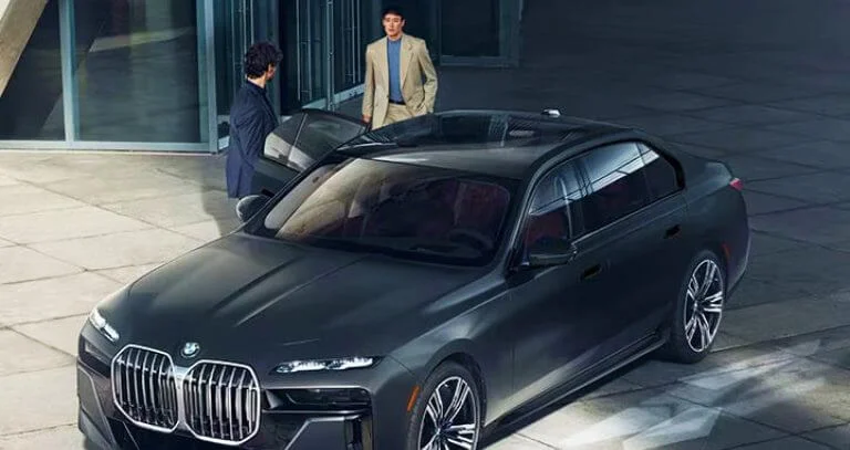 Advantages of Luxury Car Service for Business Travel