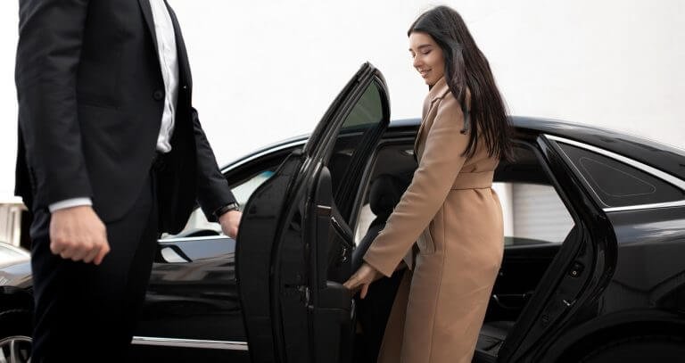 Exclusive VIP Services for Airport Transfers