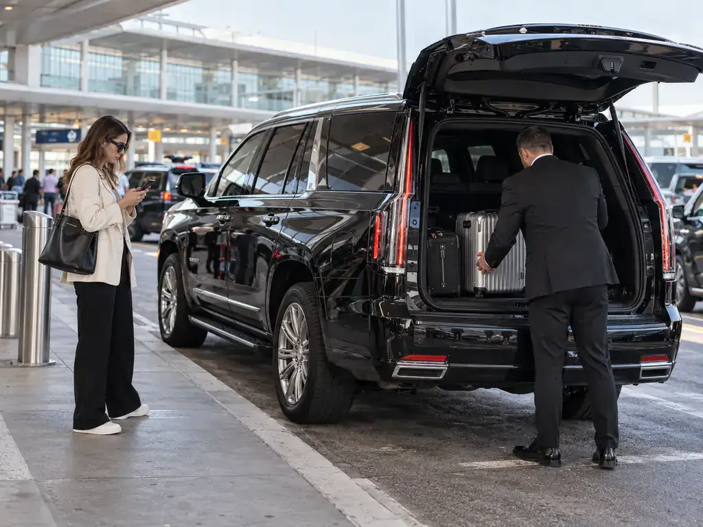 MacArthur Airport Car Service 35 JFK to MacArthur Airport private car connection